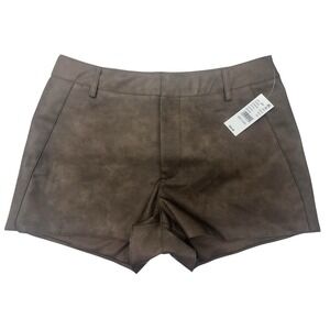 Third Charm‎ Faux Leather Shorts Size Medium